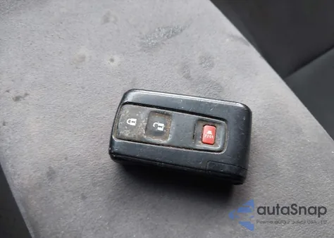 2008 Toyota Prius z USA, uszkodzony, nr VIN JTDKB20UX83312788